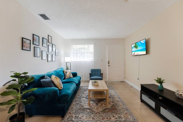 Chic 2BR Little Havana Apt with Free Parking
