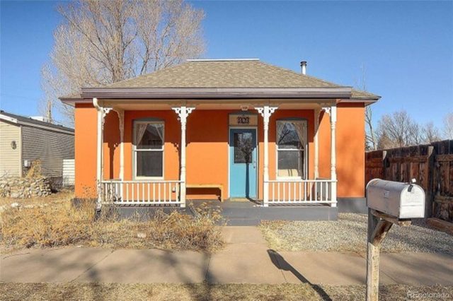 Cheerful, spacious 3 Bdrm/3 Bath 