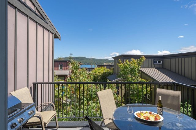 Sooke Townhome, 3 Bedrooms — Sooke, British Columbia