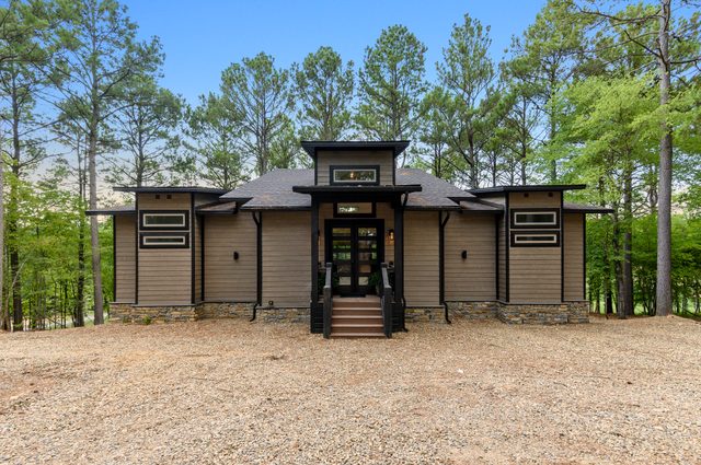 Lakeside Landing  - Waterside Cabin Sleeps 10–12