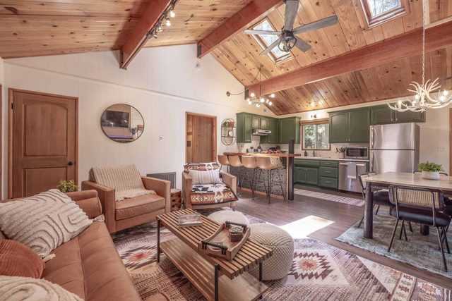 Epic Game Room, Hot Tub, Near Summit & Village