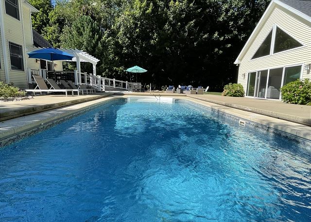 Woodland Paradise — Three Oaks Township, MI
