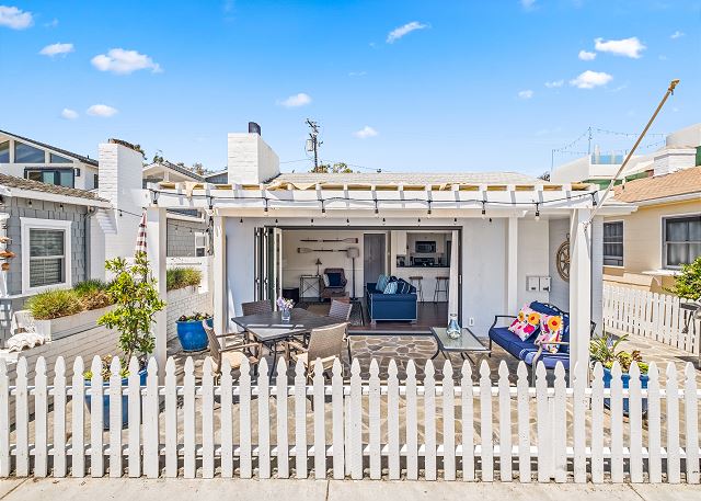 Newport Beach, California United States - 315 Grand Canal | Abrams Coastal Properties 2