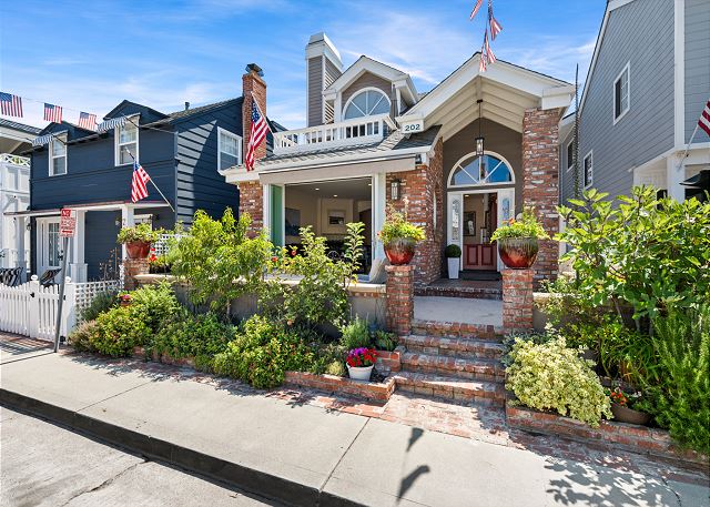 202 Pearl — Newport Beach, CA