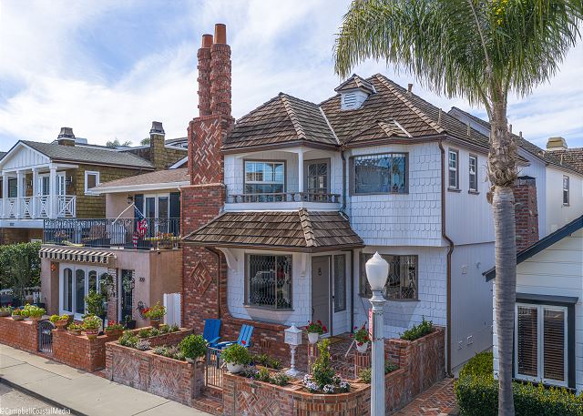 211 Pearl — Newport Beach, CA