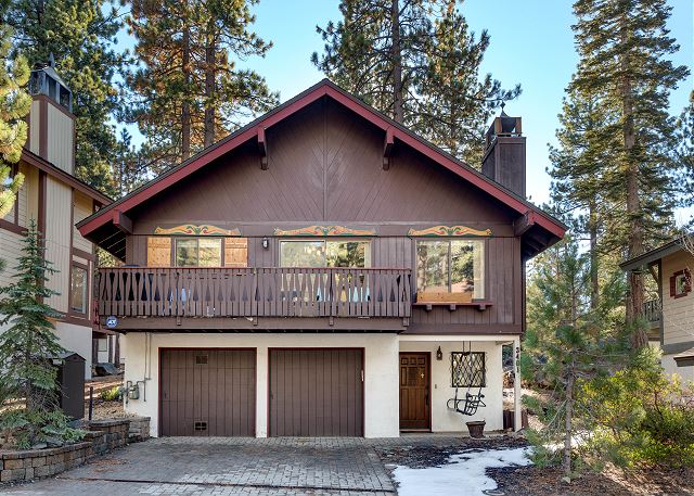 Pine Hill Lodge