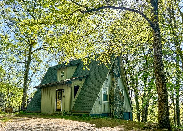 The Fox Den - Fleetwood, NC