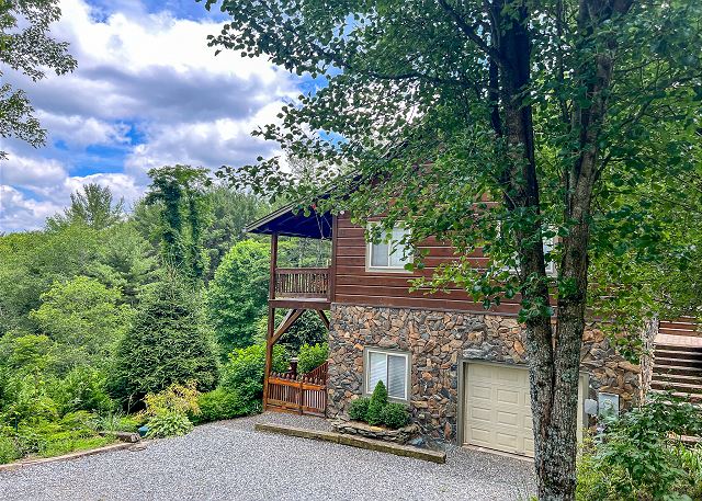 An Appalachian Hideaway — Boone, NC