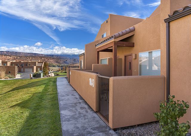 Moab, Utah United States - Close to Town, Ntl Parks & Trails | Pool & Hot Tub | Vacation Rental Collective Website