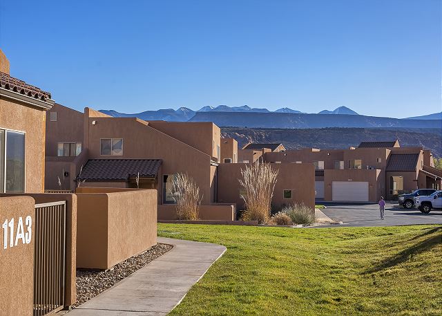 Moab, Utah United States - Near Town, Ntl Parks & Trails | Pool & Hot Tub | Vacation Rental Collective Website