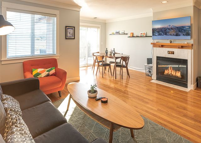 Bend, Oregon United States - Dog Friendly ~ Fireplace ~ Walk to the River, Amphitheatre & Old Mill! | Vacation Rental Collective Website