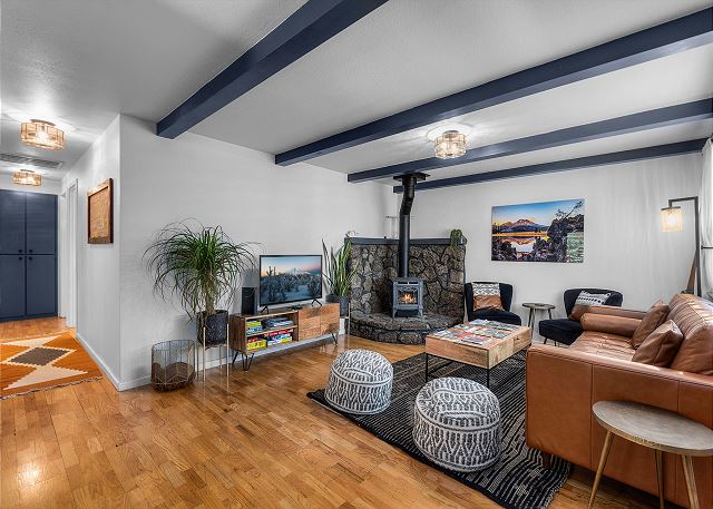 Bend, Oregon United States - Westside Bungalow ~ Hot Tub ~ Fire Pit ~ Dog Friendly ~ Fenced Yard! | Vacation Rental Collective Website