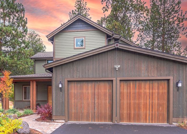 Bend, Oregon United States - Private Hot Tub ~ Luxury Home ~ Close to Bachelor~ Golf | Vacation Rental Collective Website