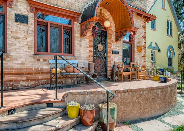 Cozy Historic Duplex Located in the Heart of Denver - Private Home Gym!