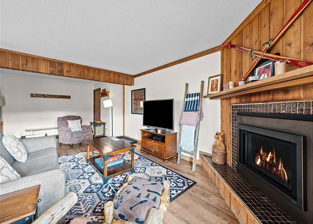 Pet-friendly Winter Park condo - ski, bike, music!