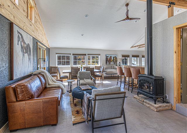 Renovated Cabin on 300 Acres - 20 Minutes to Durango