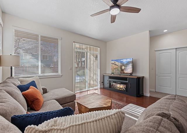 Walk to Downtown CDA - Peaceful Neighborhood with Large Backyard!