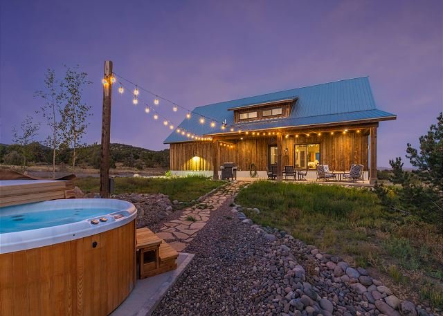 Luxury Home | Private Hot Tub | Secluded | Backs National Forest | Foosball — South Fork, CO