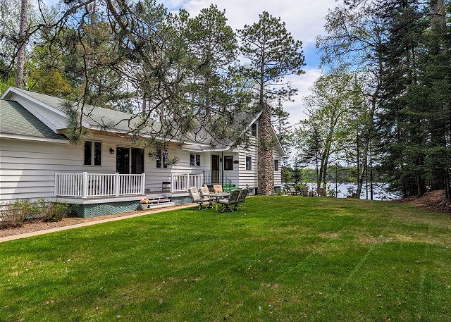 Fun Lake Home Near Trails, Ice Fishing, Private Setting, Dogs OK