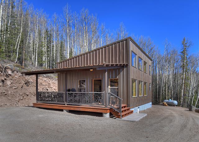 Secluded Off-Grid Mountain Retreat | Pet-Friendly | National Forest — Creede, CO
