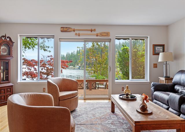 Lakeside Stay | Beach Access | Dock | Firepit & Dining