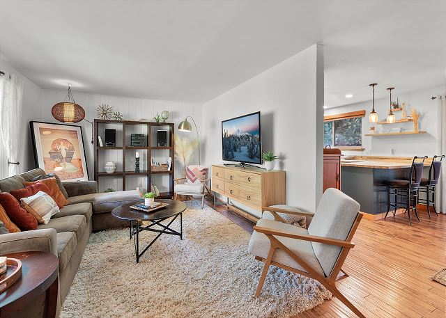 Bend, Oregon United States - New! Chic Hideaway ~ Hot Tub ~ Ping Pong Table ~ Close to Old Mill | Vacation Rental Collective Website