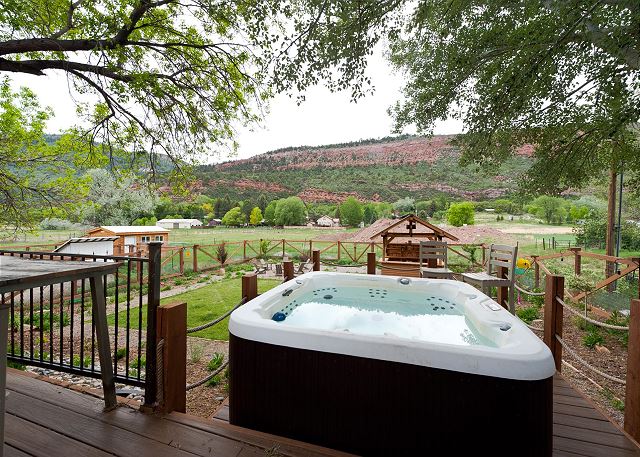 Private home on 5 acres - 5 min. from downtown Durango - Hot Tub/Game Room