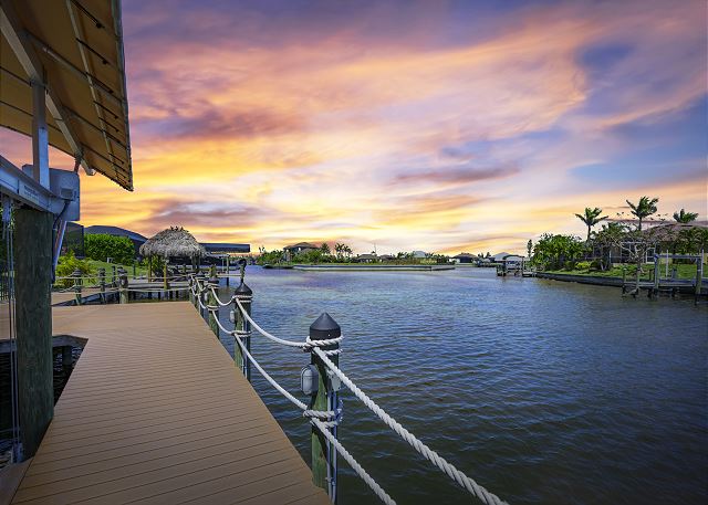 Waterfront Haven | Pet Friendly | Heated Pool | Dock