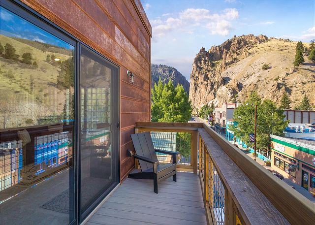 New Listing! Luxury Uptown Loft and Studio Combo-Heart of Downtown Creede