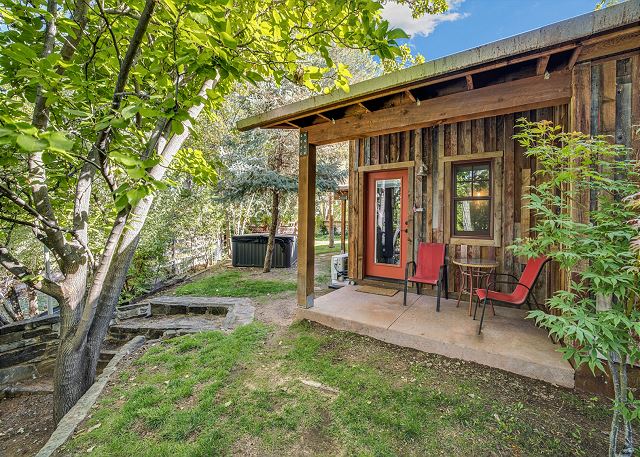 Creekside Cowa-Bungalow | Moab Studio w/ Soaking Tub