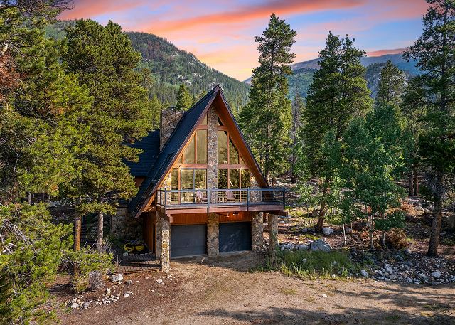 New Listing! Outdoor Lover’s Retreat | 7 Private Acres | Deck | Fireplace — Twin Lakes, CO