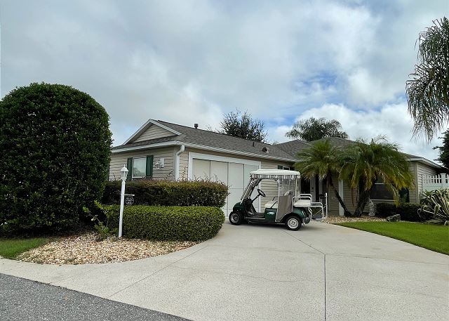 1421 Ulmer Ter — The Villages, FL