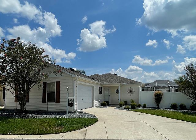 441 Brentwood Ave
