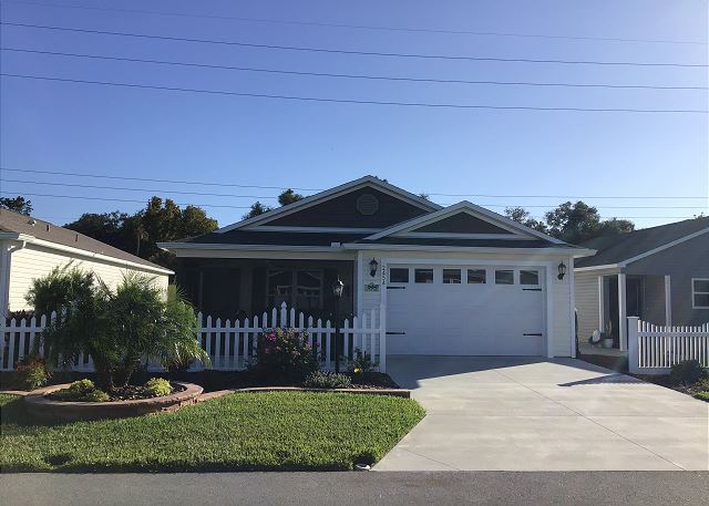 2454 Lewis Ln