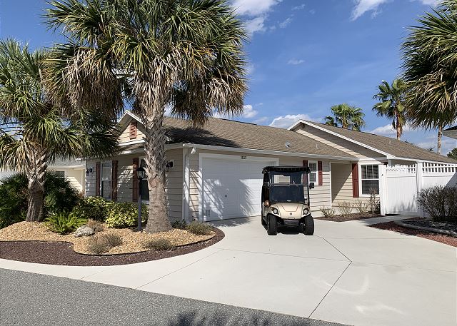 1123 Creekside Dr