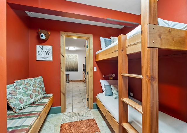 Seasons at Sandpoint - Condo #135