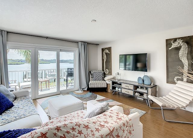 Vista Cove #11 - Beautiful 3 Bed/3 Bath Townhome with Intracoastal View! — Indian Shores, FL