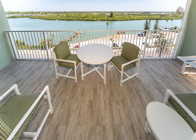 Holiday Villas III- 710 in Indian Shores-Gorgeous Intercoastal water views! — Indian Shores, FL