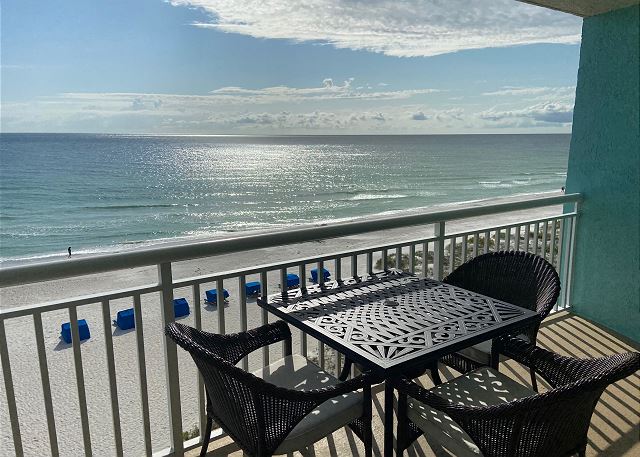 Chateaux Condominium 503- Stunning gulf views!