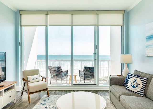 1205 Ocean Breeze Beachfront Retreat — Galveston, TX