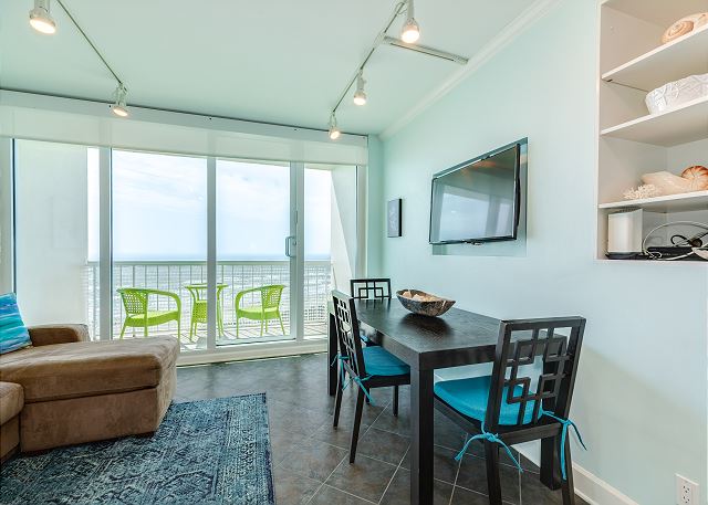 1107 Seashell Dreams Beachfront Escape — Galveston, TX