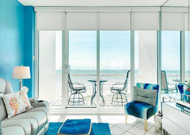1210 Water's Edge Hideaway — Galveston, TX