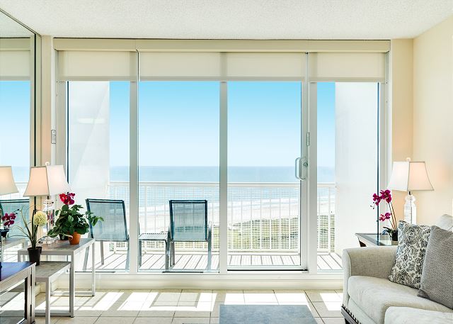 0907 Blissful Beachside Hideout — Galveston, TX