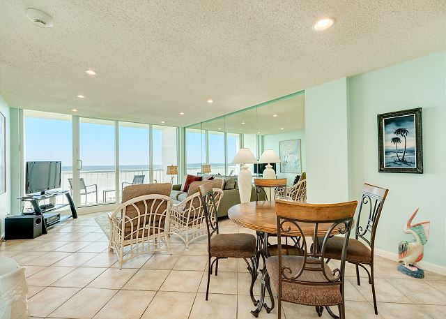 0704 Sailor's Cove Retreat — Galveston, TX