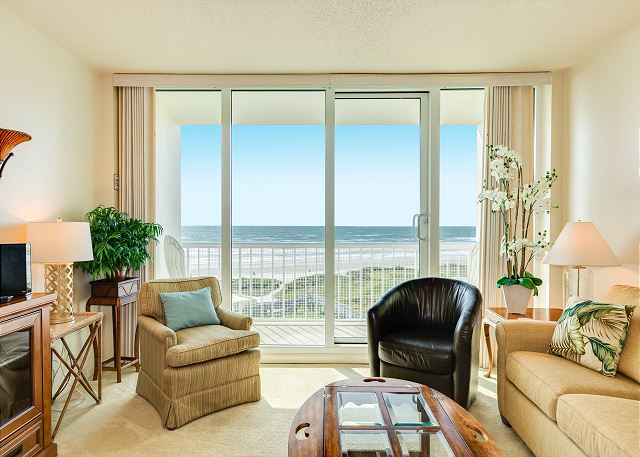 0505 Vintage Shoreline Residence — Galveston, TX