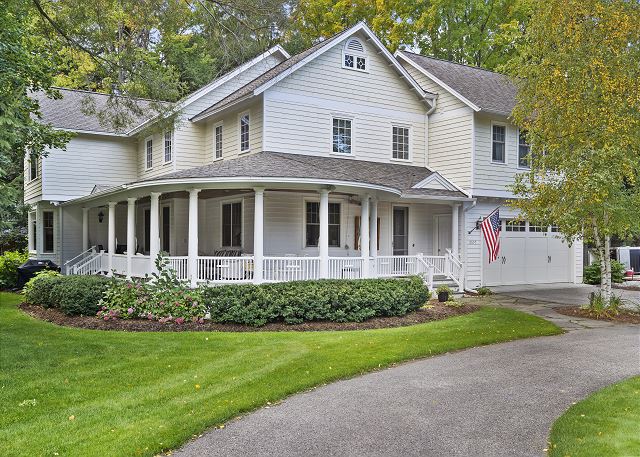 Driftwood Cottage — Harbor Springs, MI