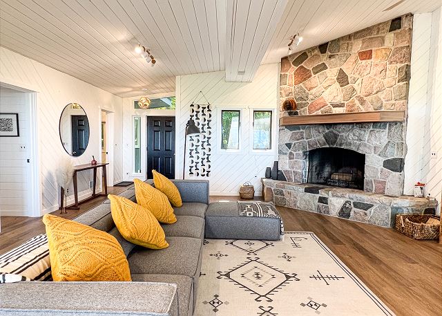 The Treehouse — Harbor Springs, MI