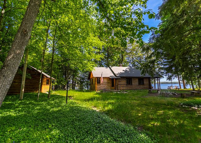 Fisher Trail Cabin — Tuscarora Township, MI