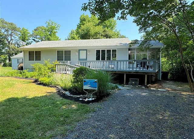 Blue Pearl Cottage — Chincoteague, VA