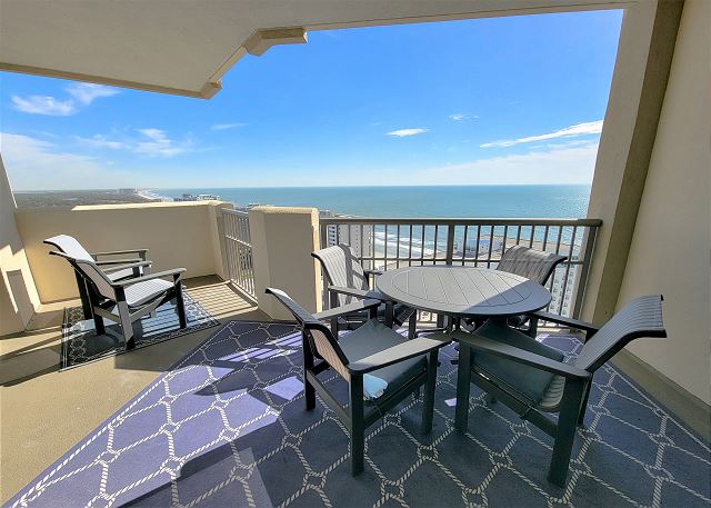 2307 Royale Palms